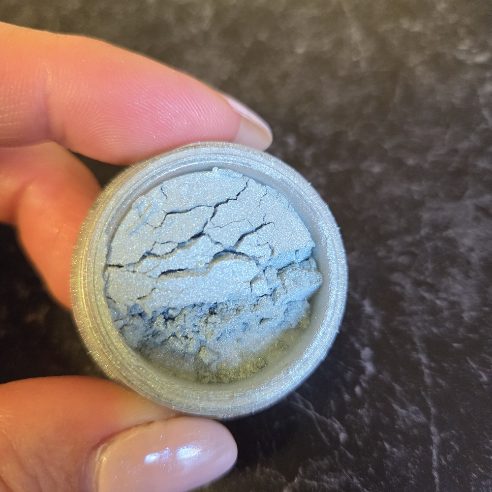 bareMinerals Shimmering Teal Eyeshadow FAITH